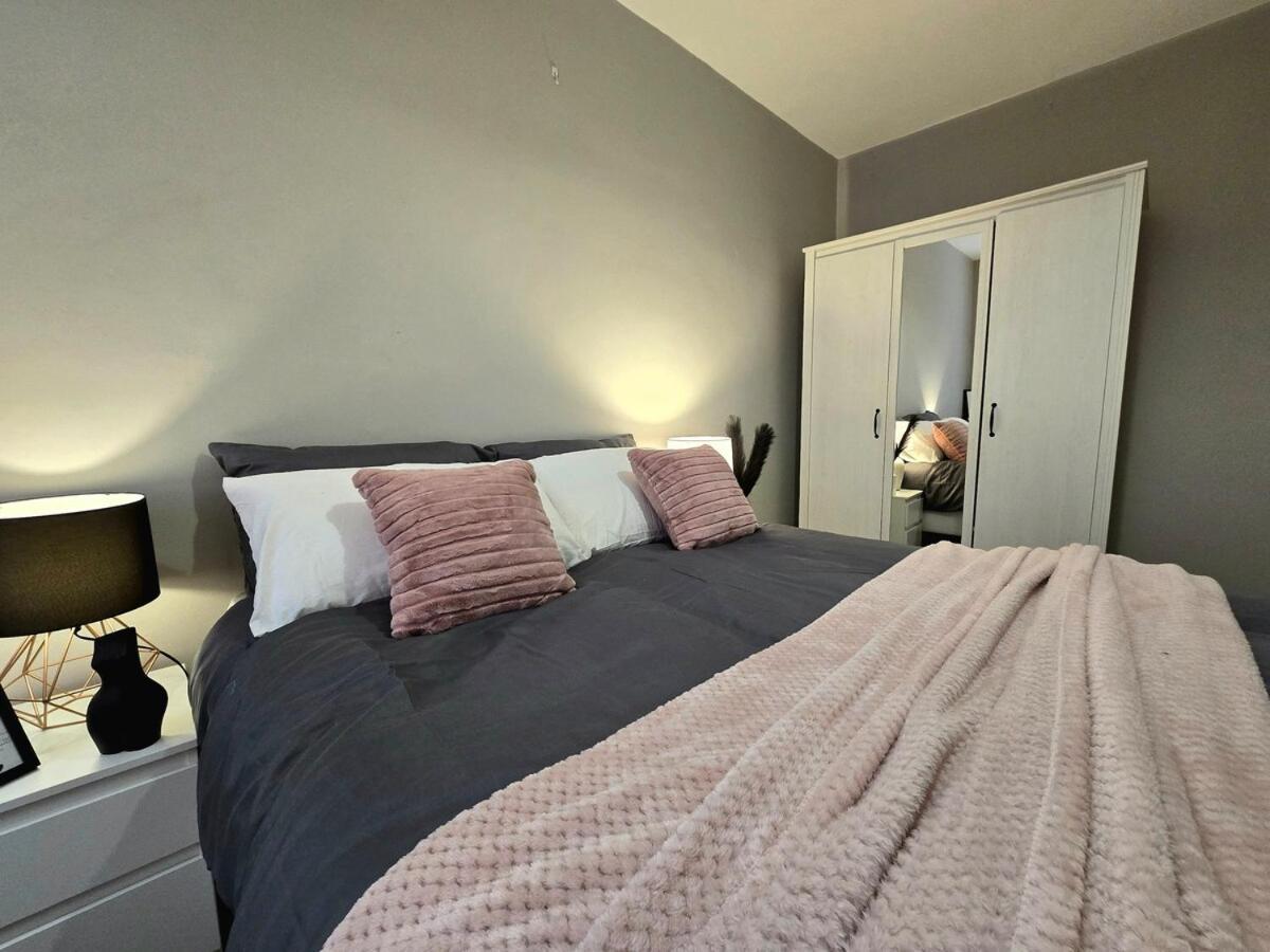 Apartment 2br Gem Stylish & Spacious Kings Cross Flat London
